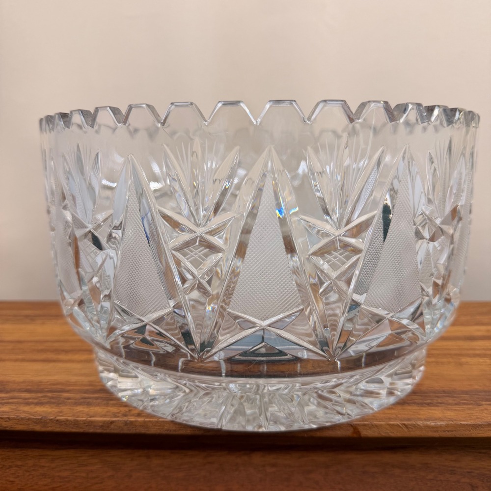 Imperlux Lead Crystal Bowl Cut Glass Scalloped Edge Starburst Centerpiece 8 inch